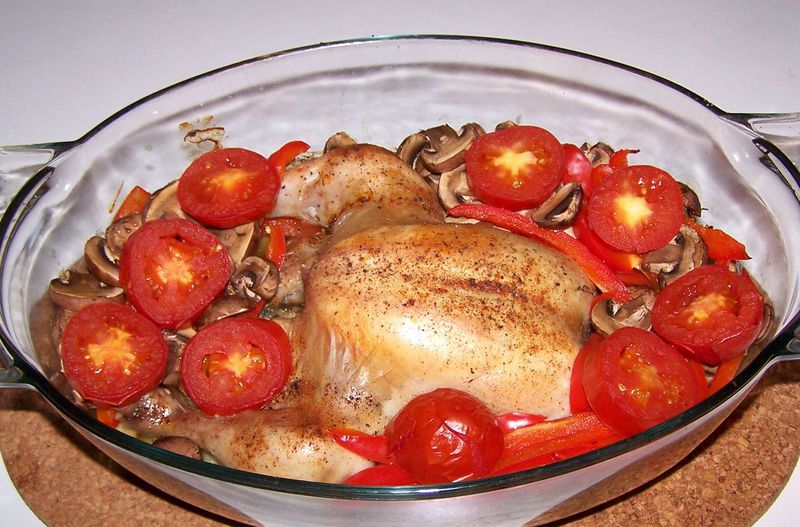 Datei:Kartoffel Huhn mit Tomaten und Champignons.jpg
