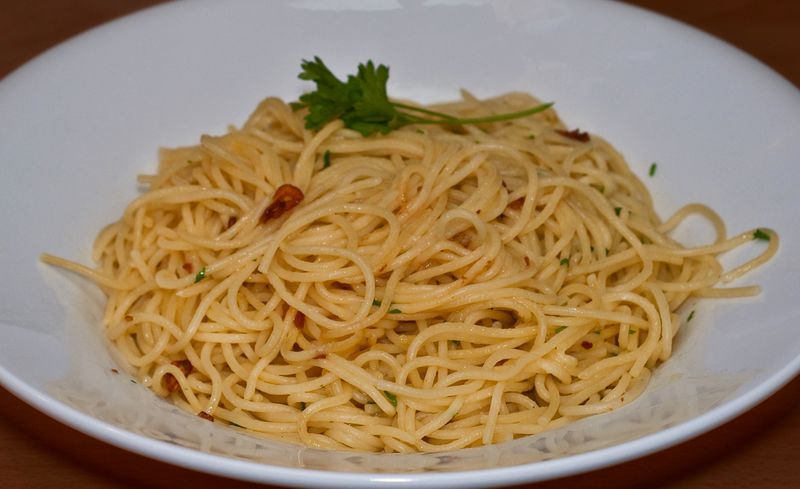 Datei:Spaghetti aglio olio.jpg